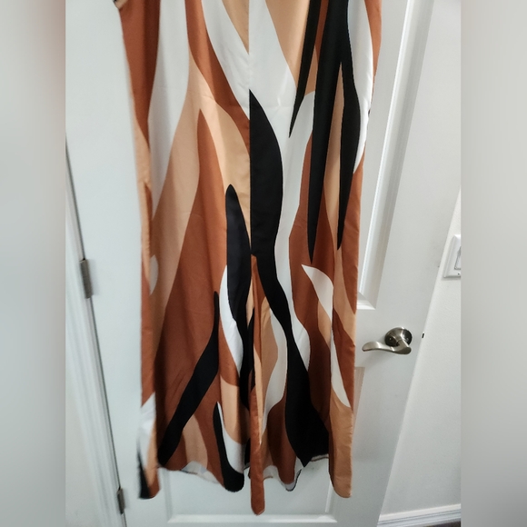 Romper - Picture 4 of 8